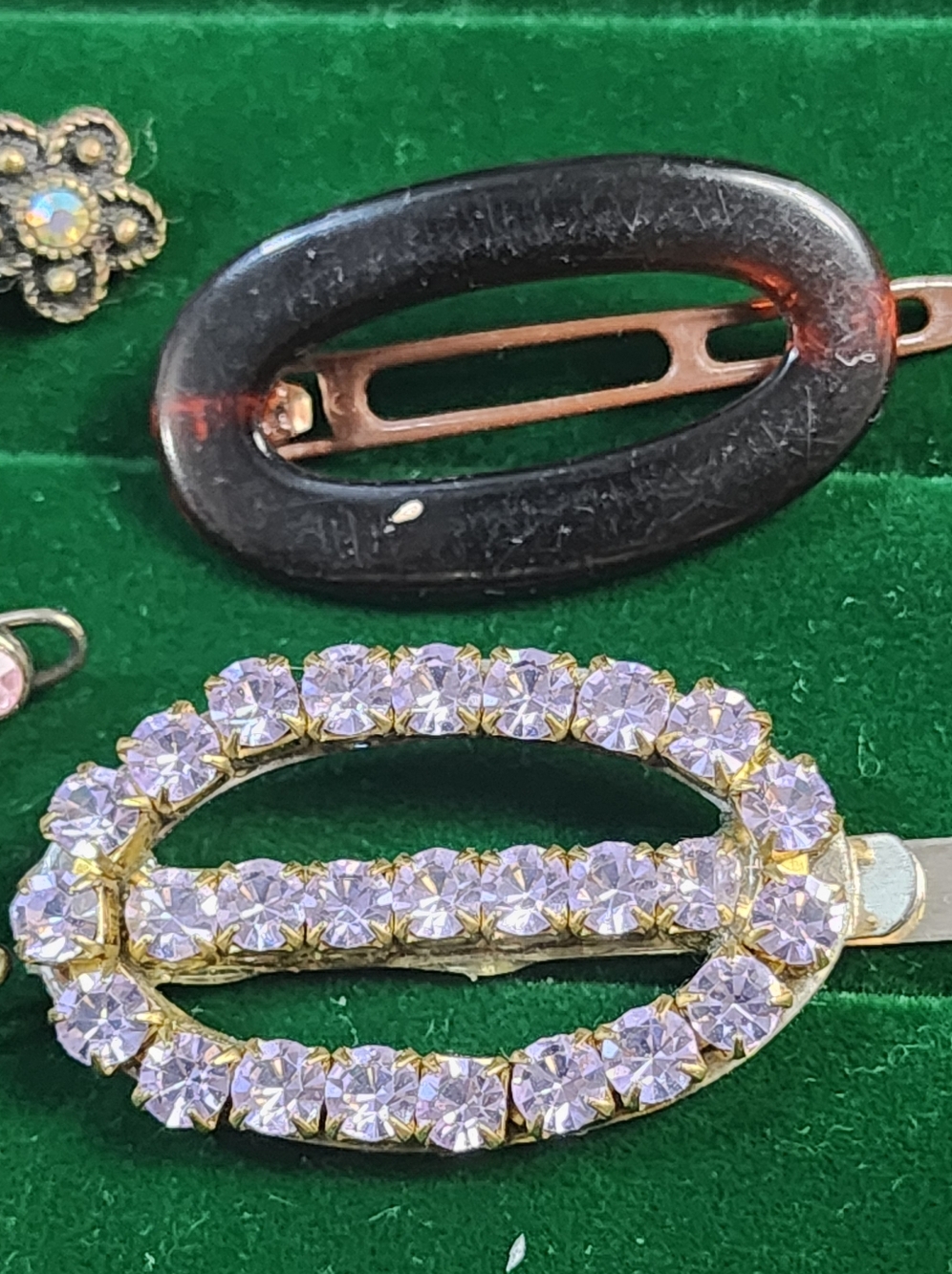 Vintage 80s Set of Decorative Hair Clips - Gold, Rose Gold & Crystal Accents - Picture 3 of 6